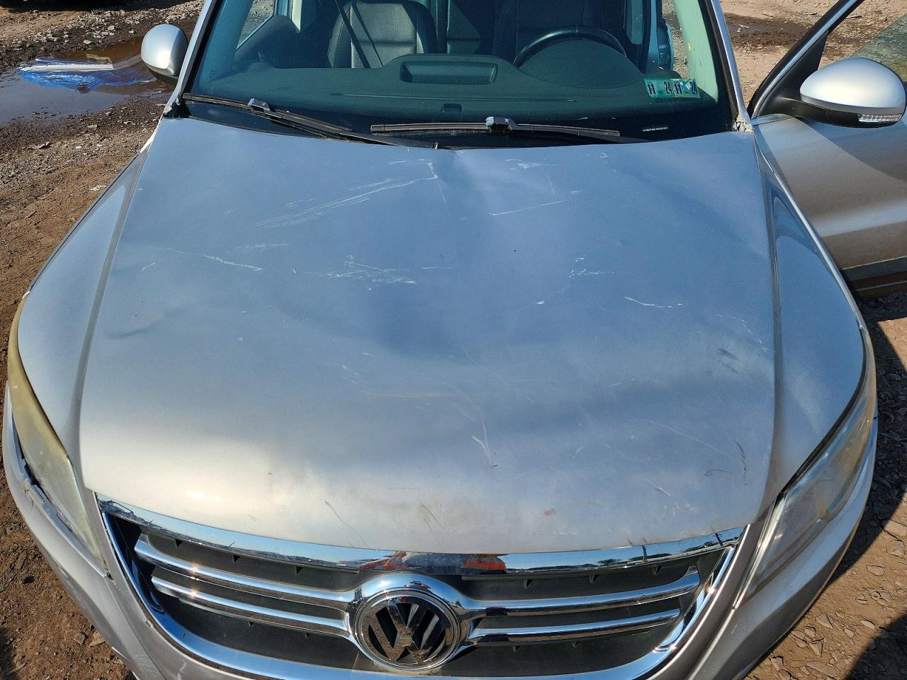 2010 VOLKSWAGEN TIGUAN
