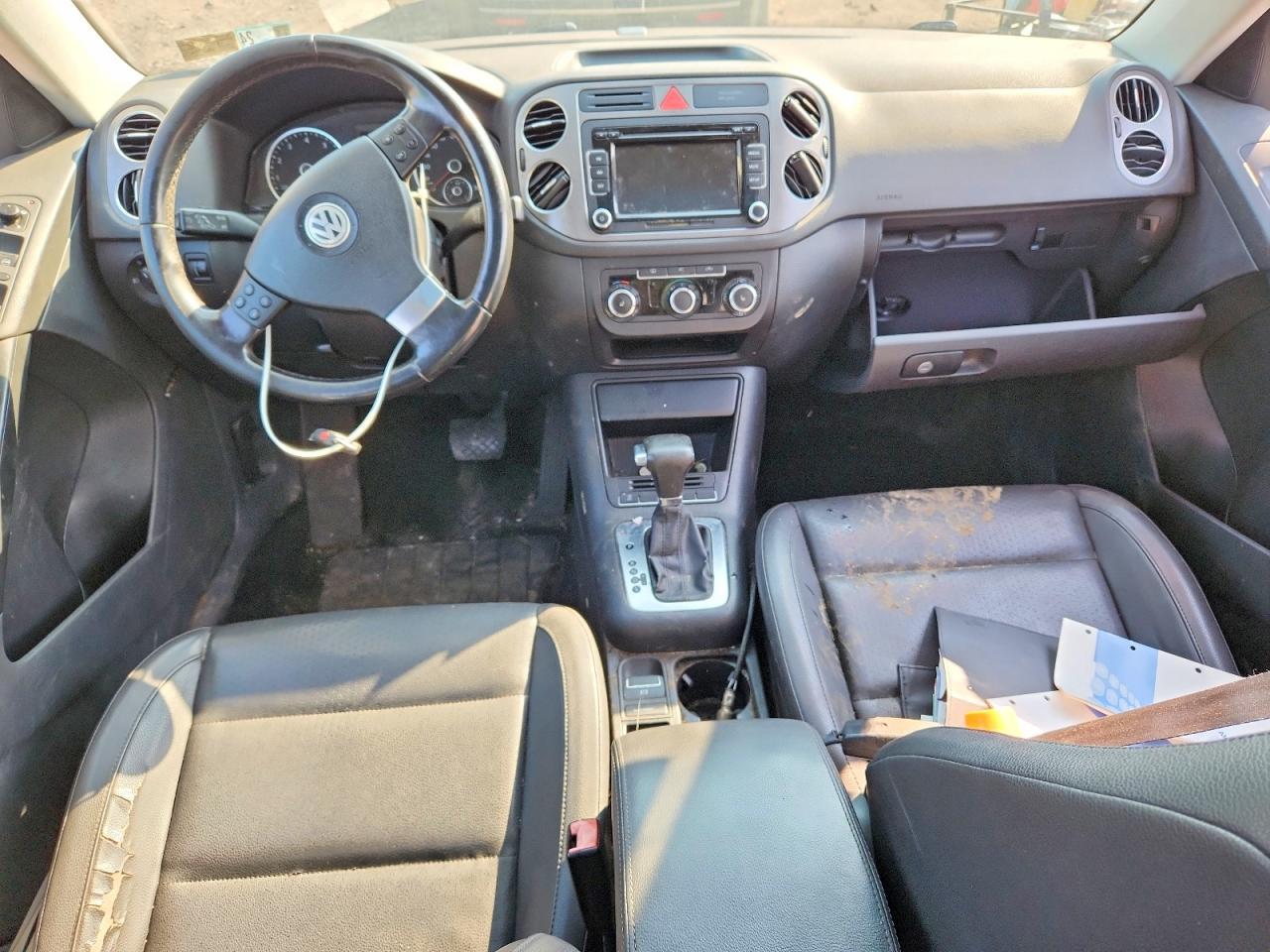2010 VOLKSWAGEN TIGUAN