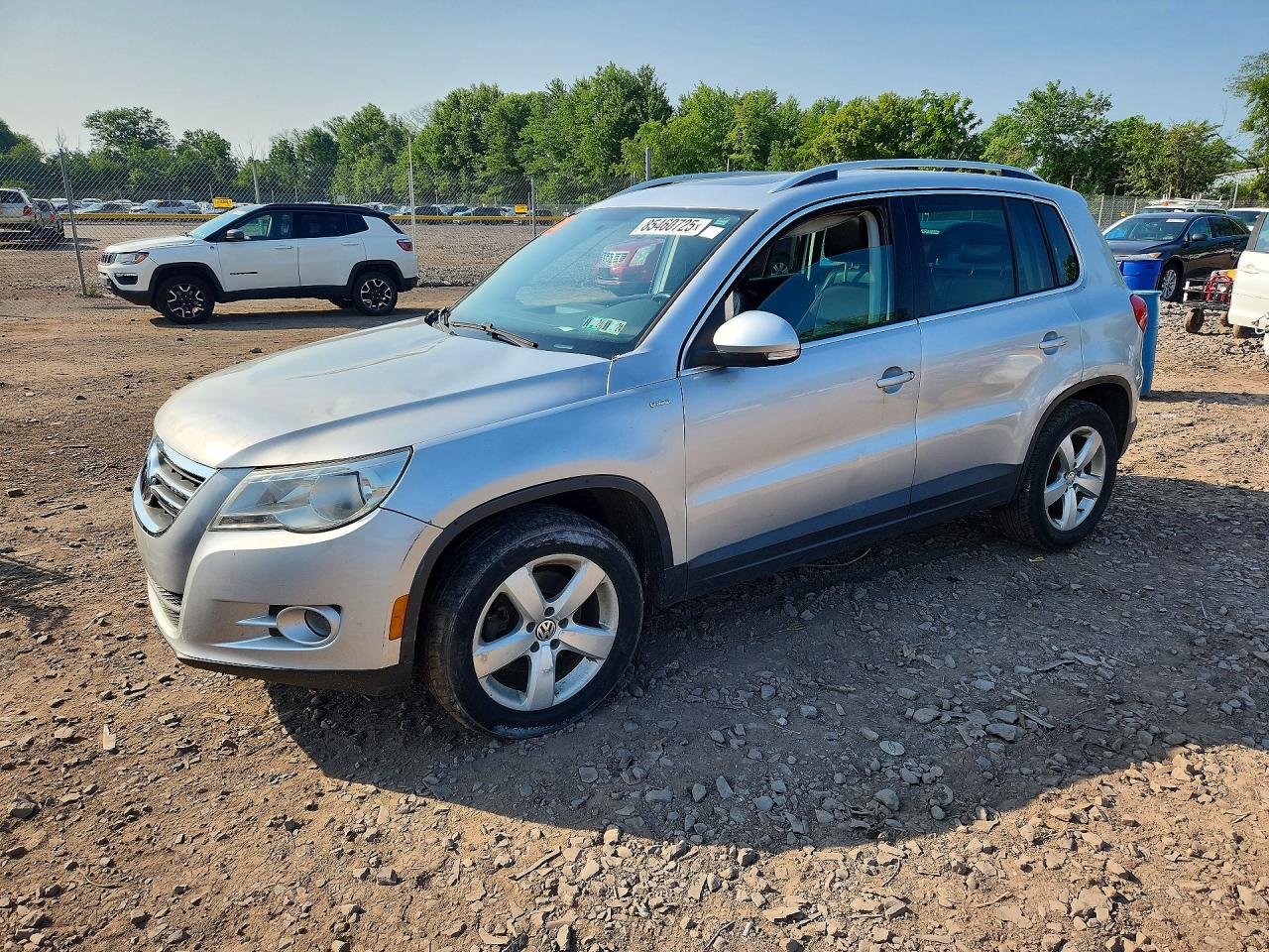 2010 VOLKSWAGEN TIGUAN