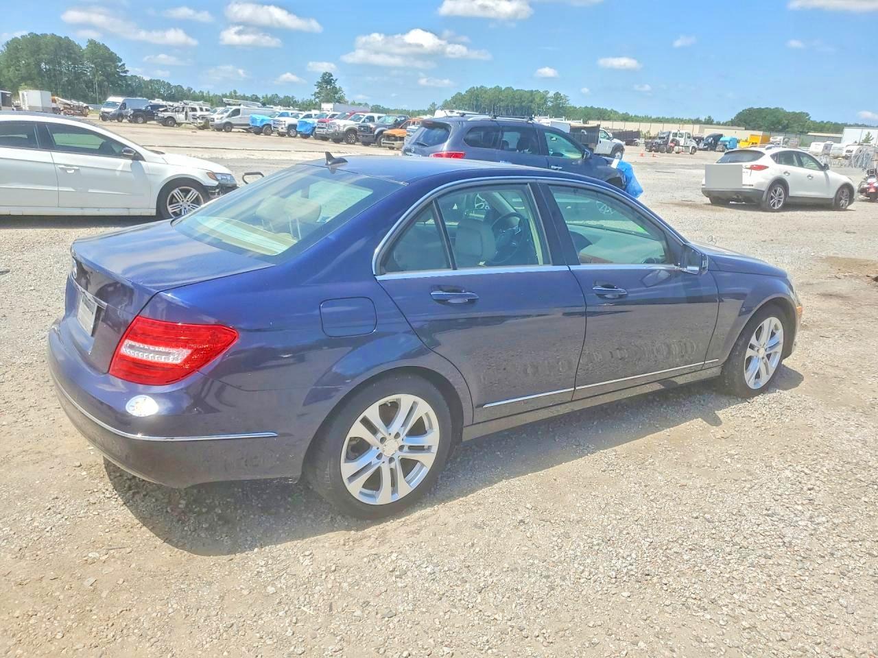 2014 MERCEDES-BENZ C-CLASS