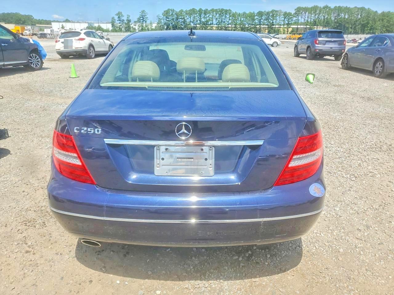 2014 MERCEDES-BENZ C-CLASS