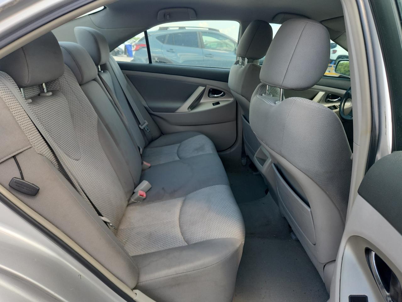 2011 TOYOTA CAMRY