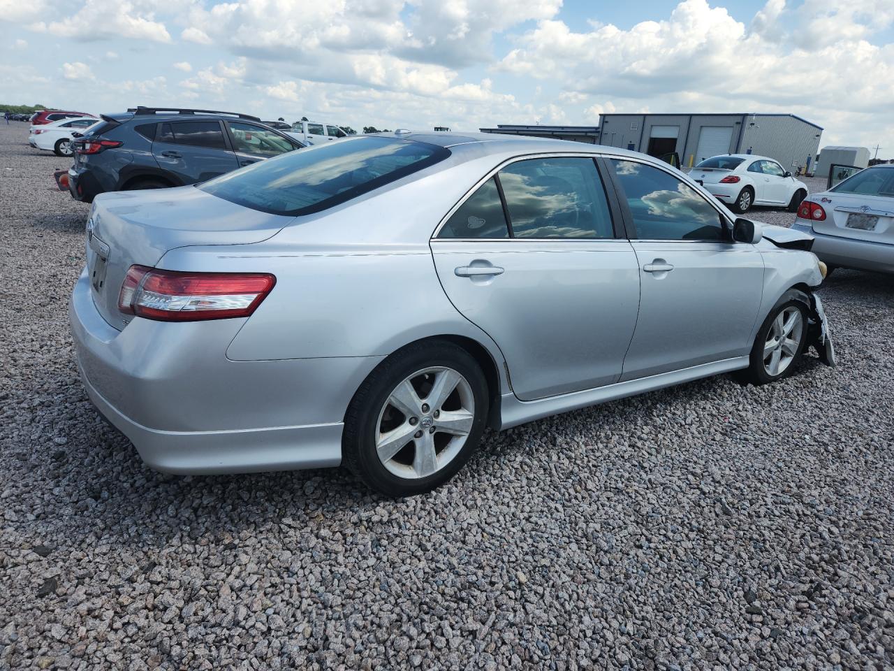 2011 TOYOTA CAMRY