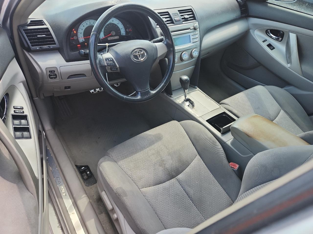 2011 TOYOTA CAMRY