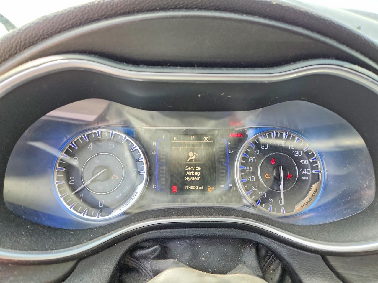 2015 CHRYSLER 200