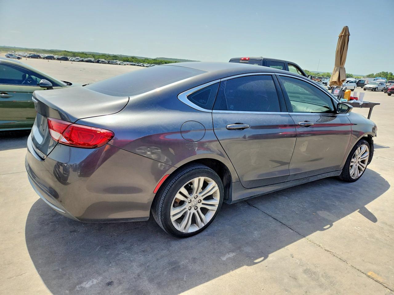 2015 CHRYSLER 200
