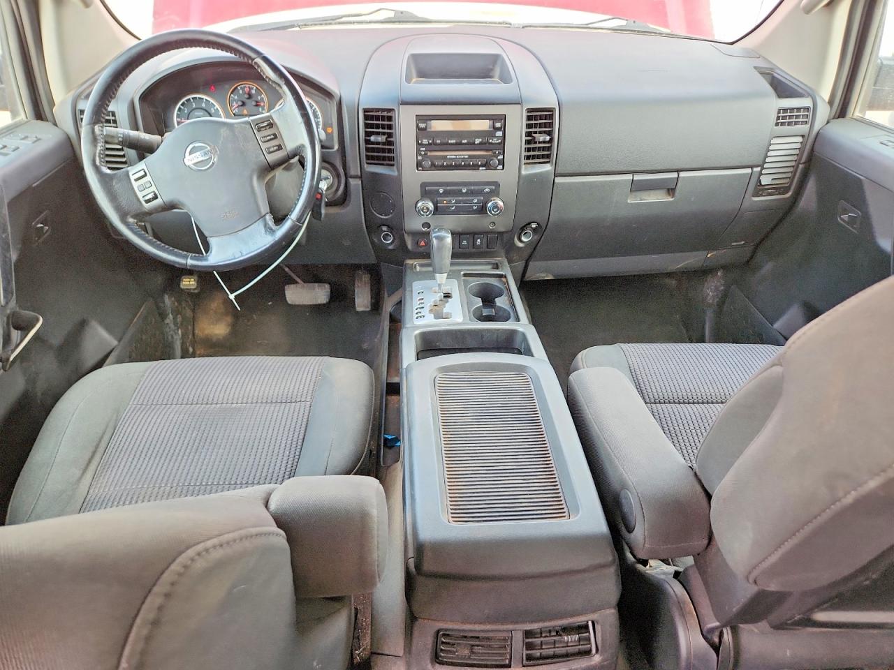 2012 NISSAN TITAN
