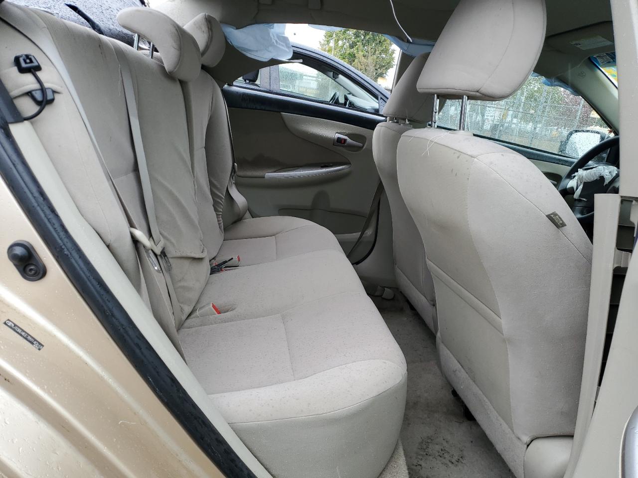 2011 TOYOTA COROLLA