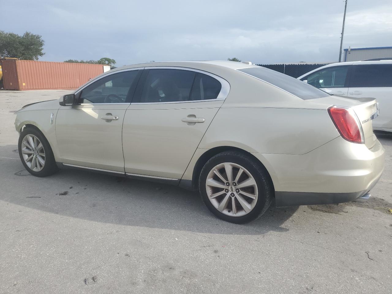 2011 LINCOLN MKS