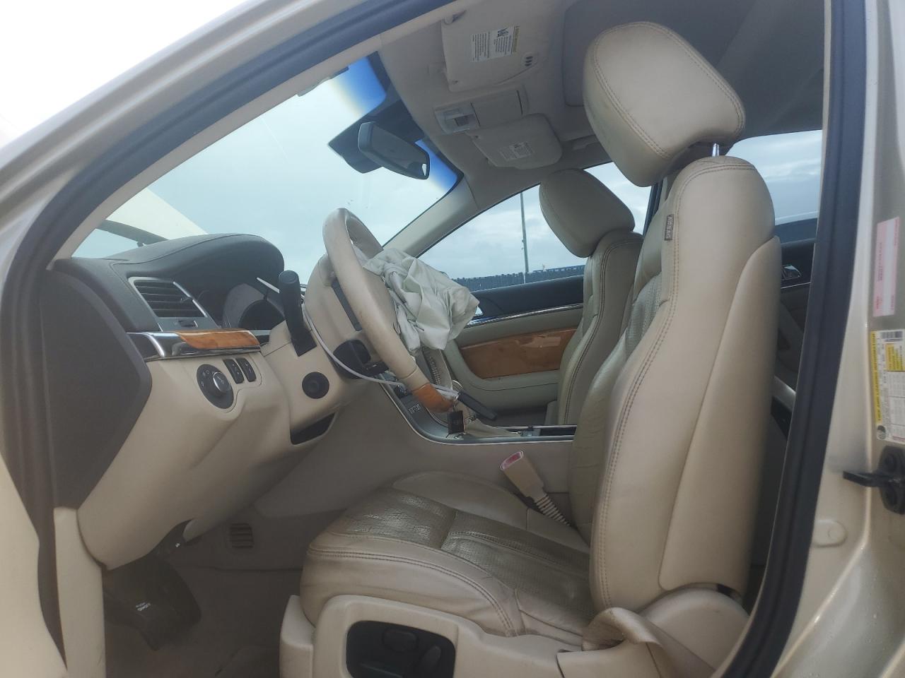 2011 LINCOLN MKS