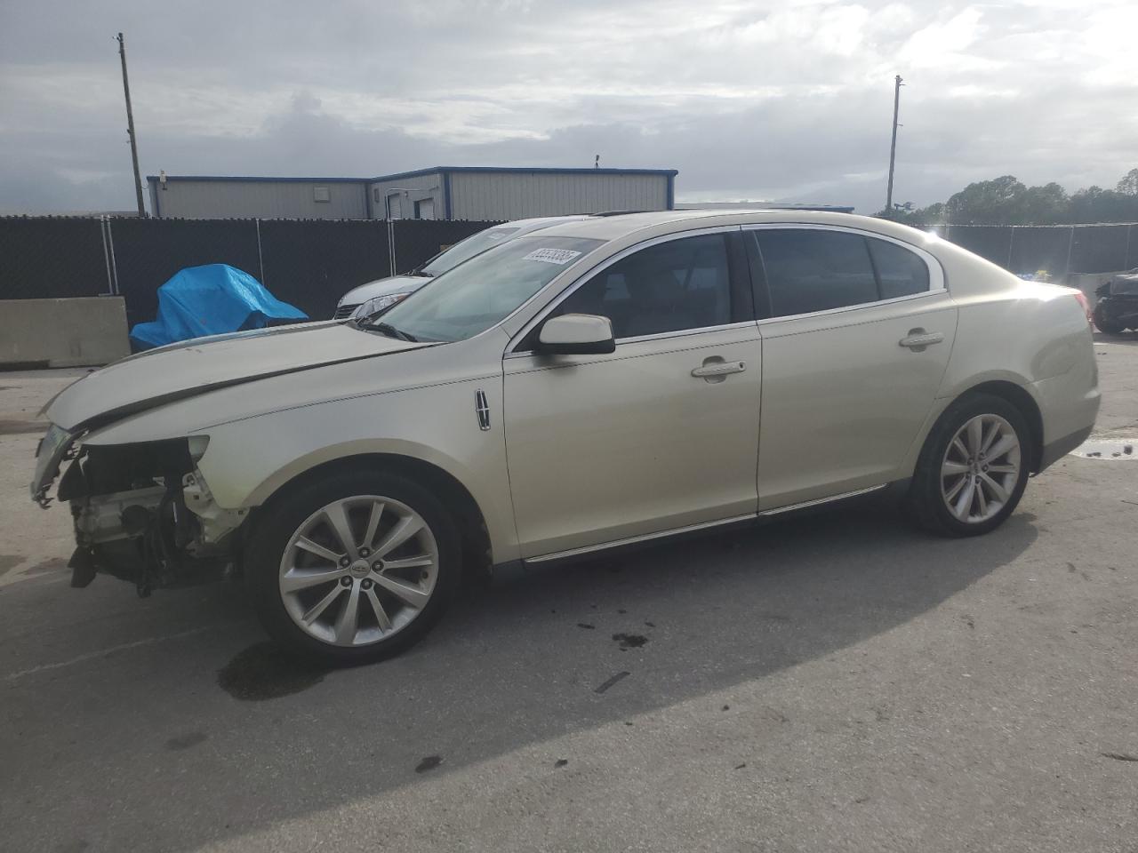 2011 LINCOLN MKS