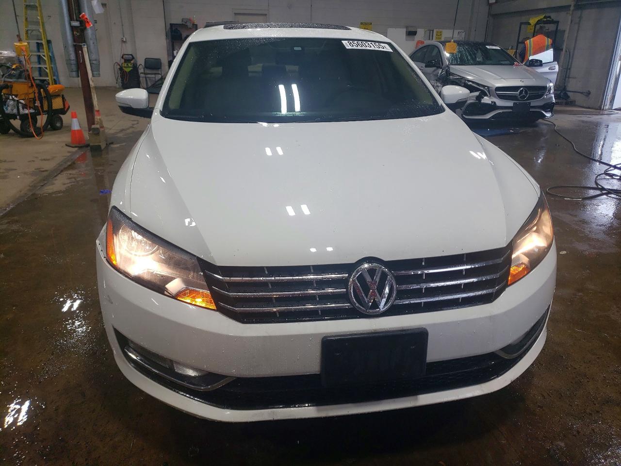 2014 VOLKSWAGEN PASSAT