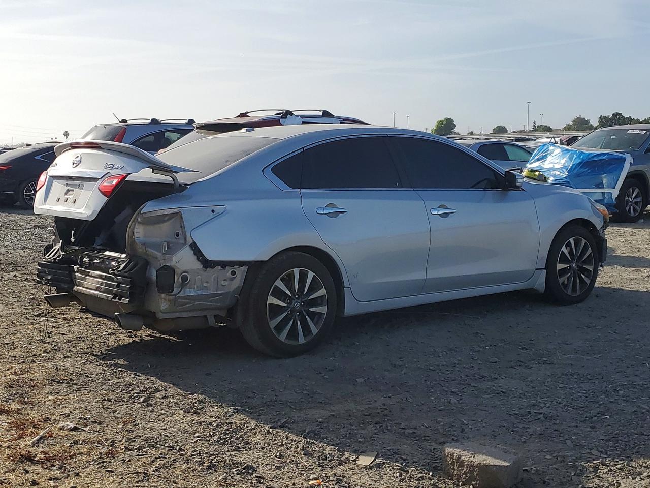 2017 NISSAN ALTIMA