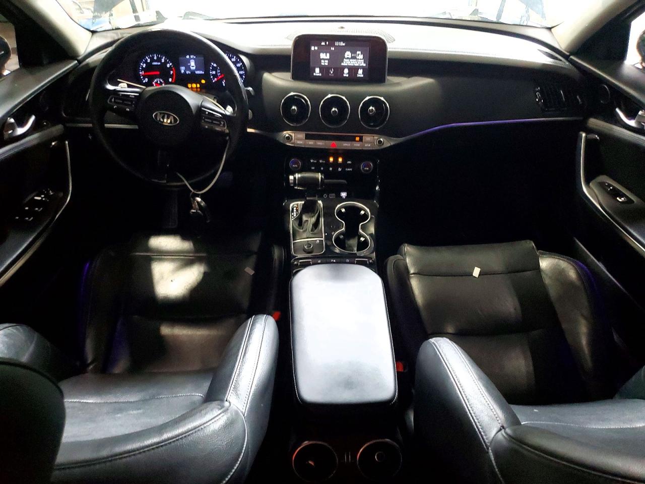 2018 KIA STINGER