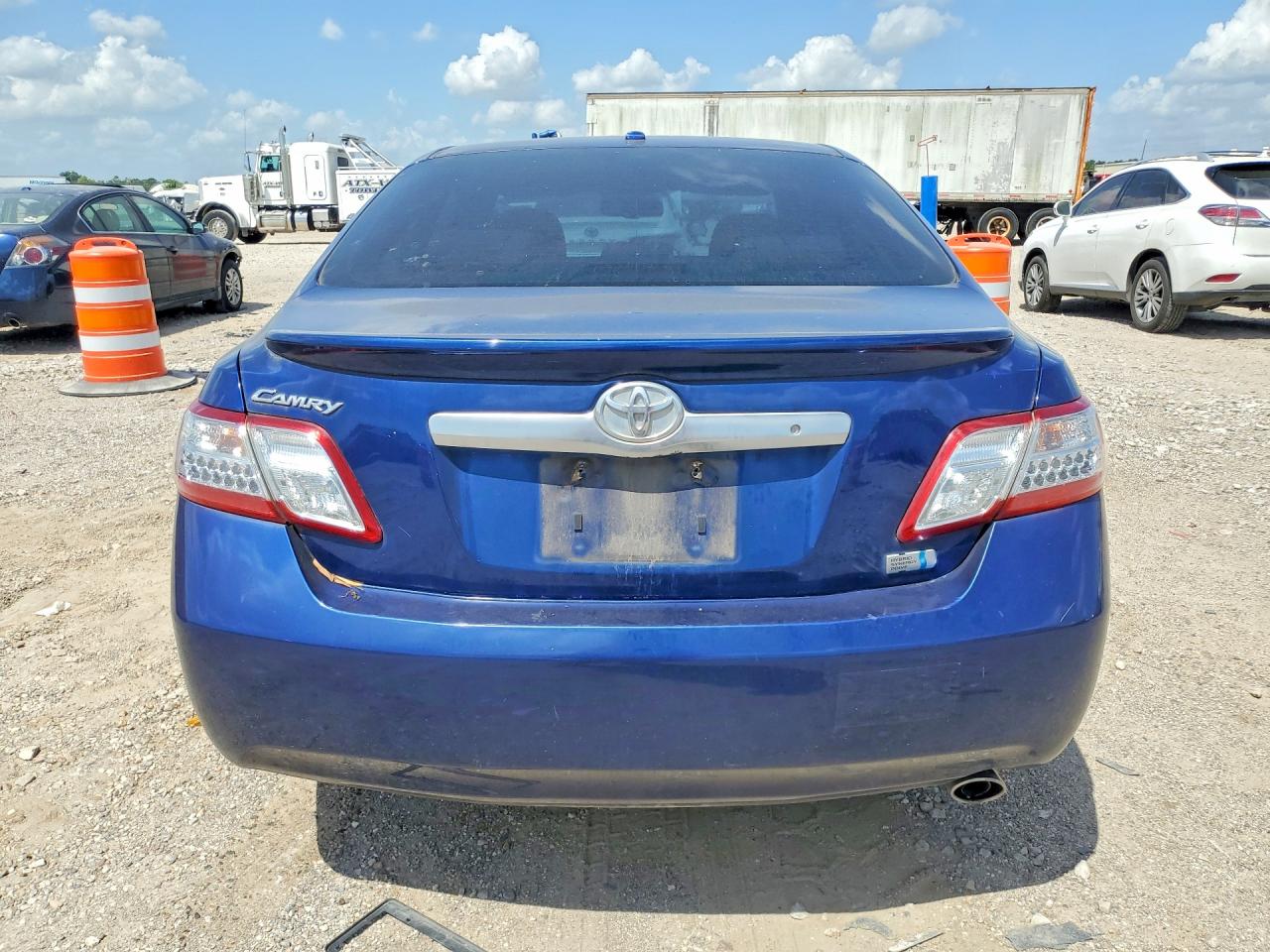 2011 TOYOTA CAMRY