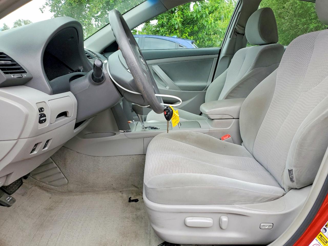 2010 TOYOTA CAMRY