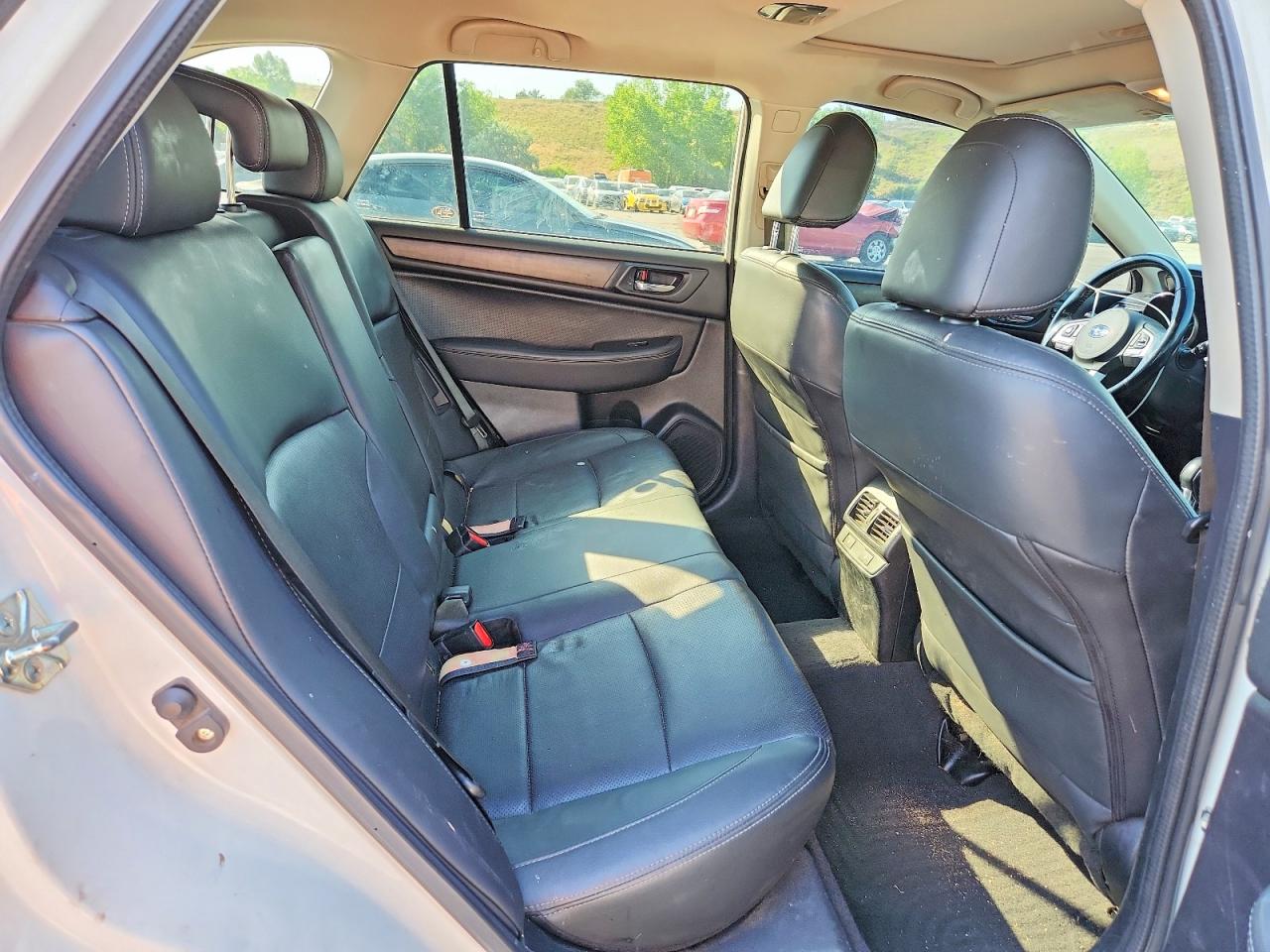 2016 SUBARU OUTBACK