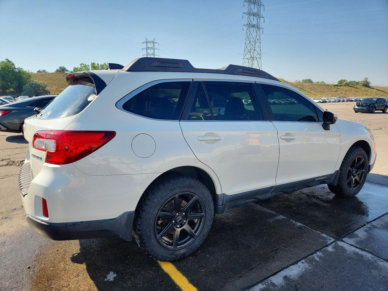 2016 SUBARU OUTBACK