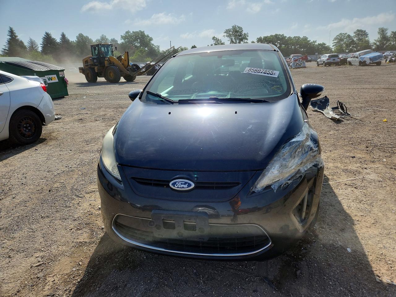2011 FORD FIESTA