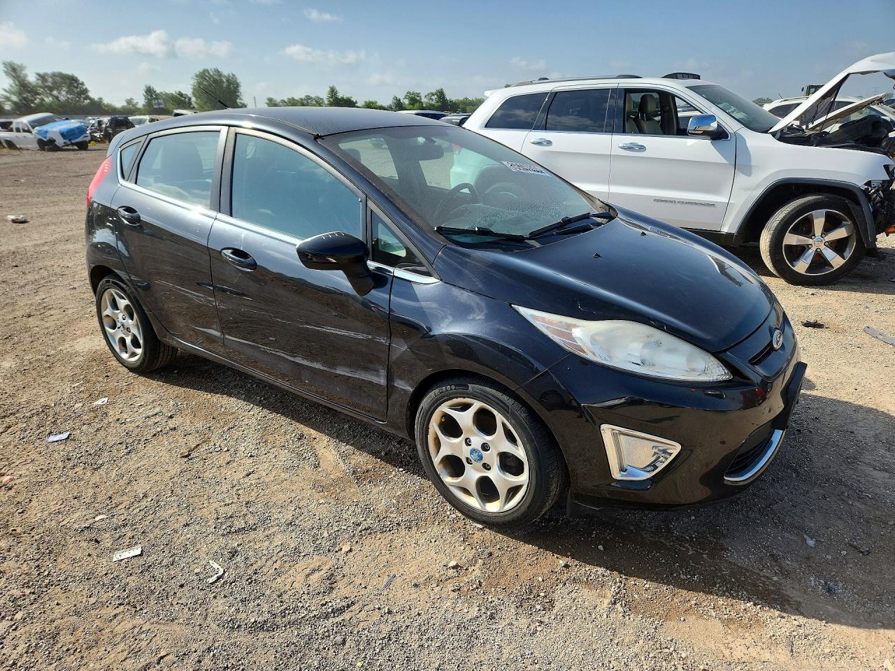 2011 FORD FIESTA