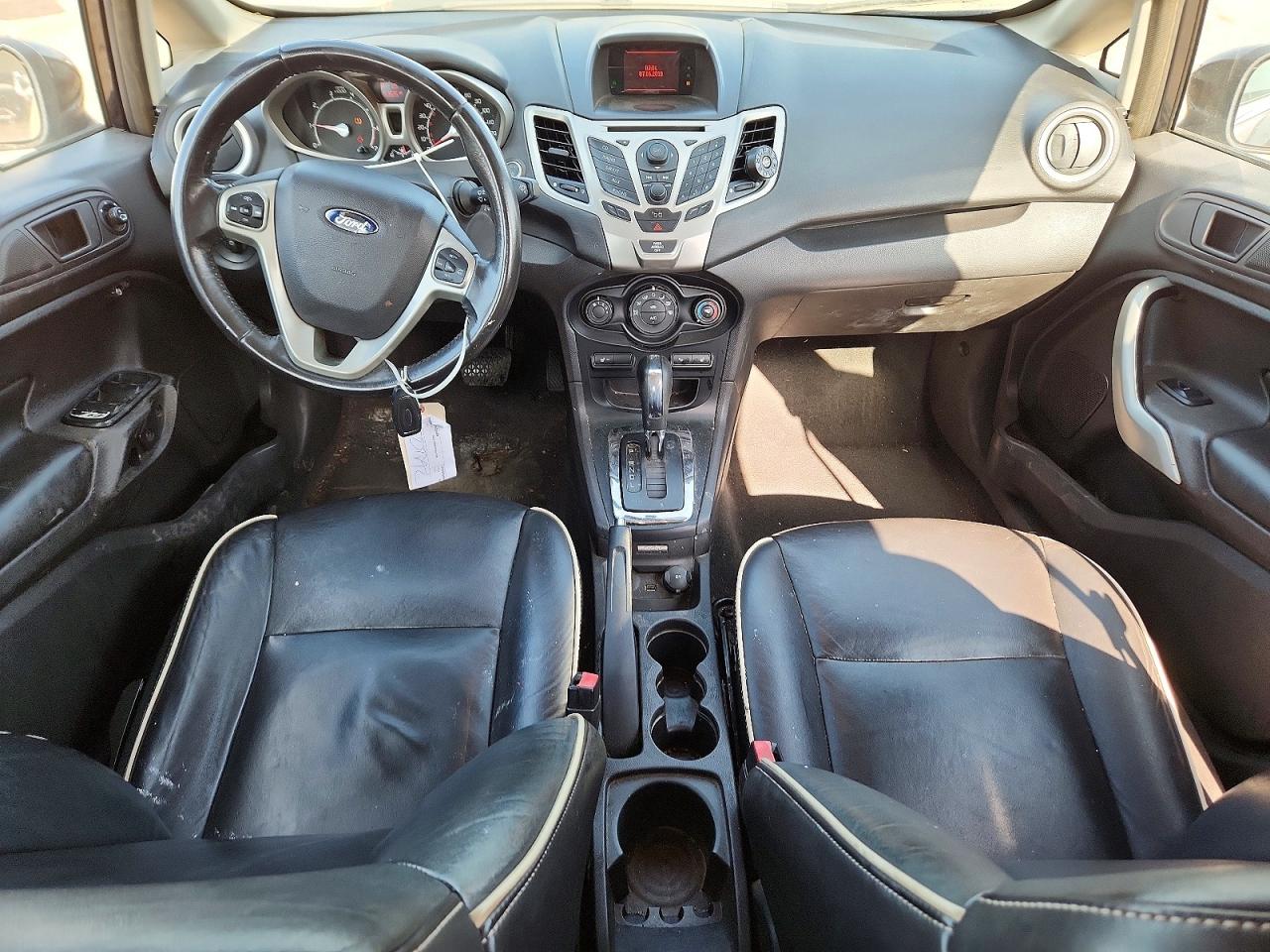 2011 FORD FIESTA