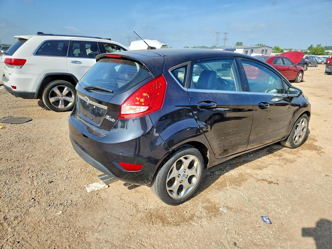2011 FORD FIESTA
