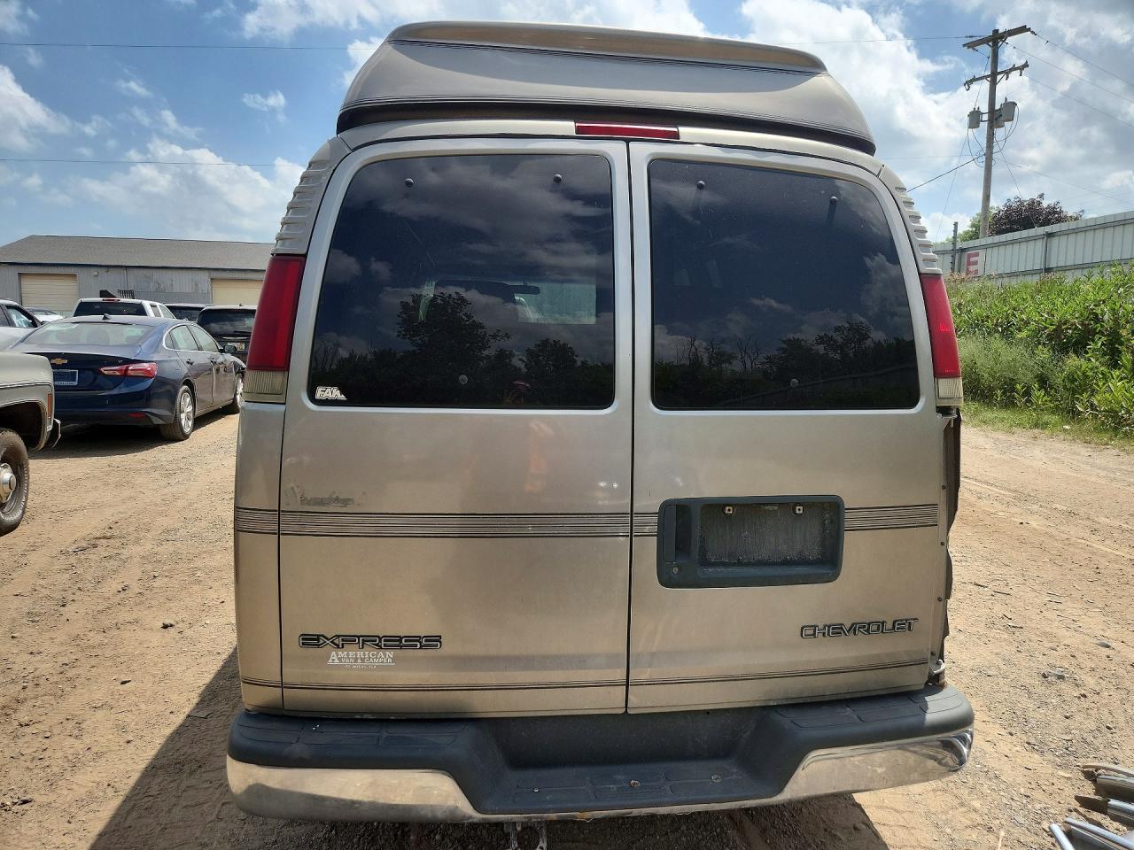 2001 CHEVROLET EXPRESS