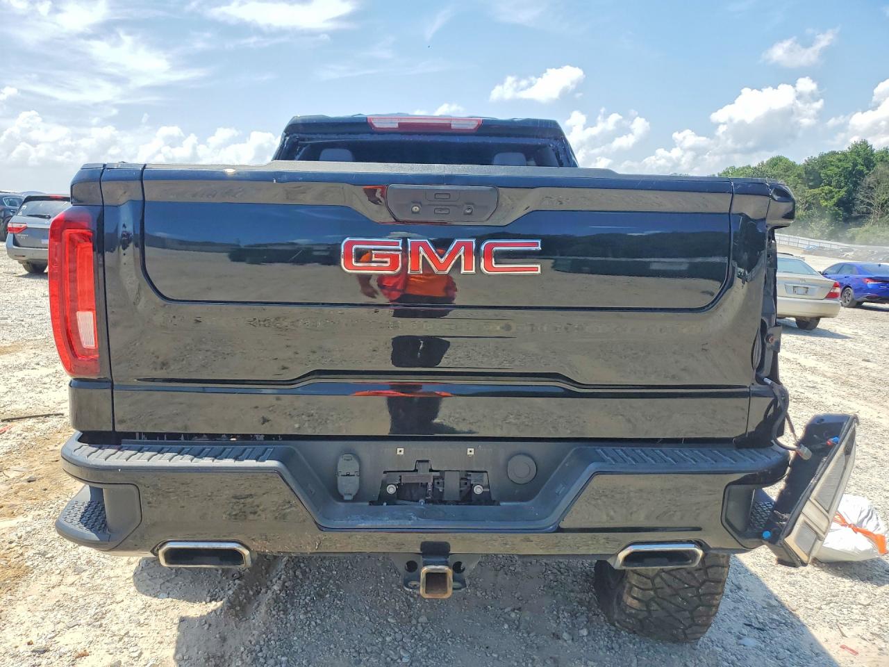 2021 GMC SIERRA