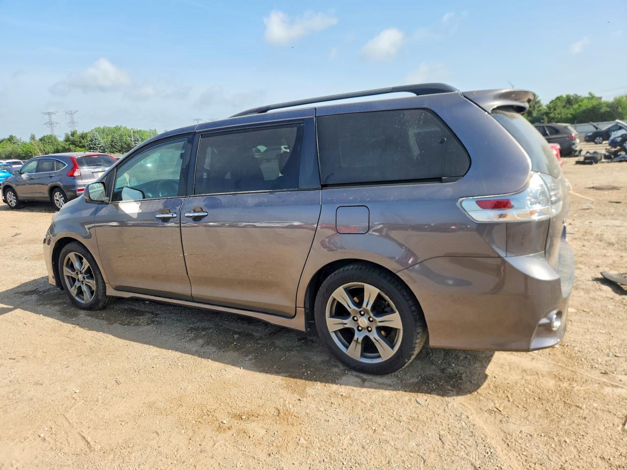2017 TOYOTA SIENNA