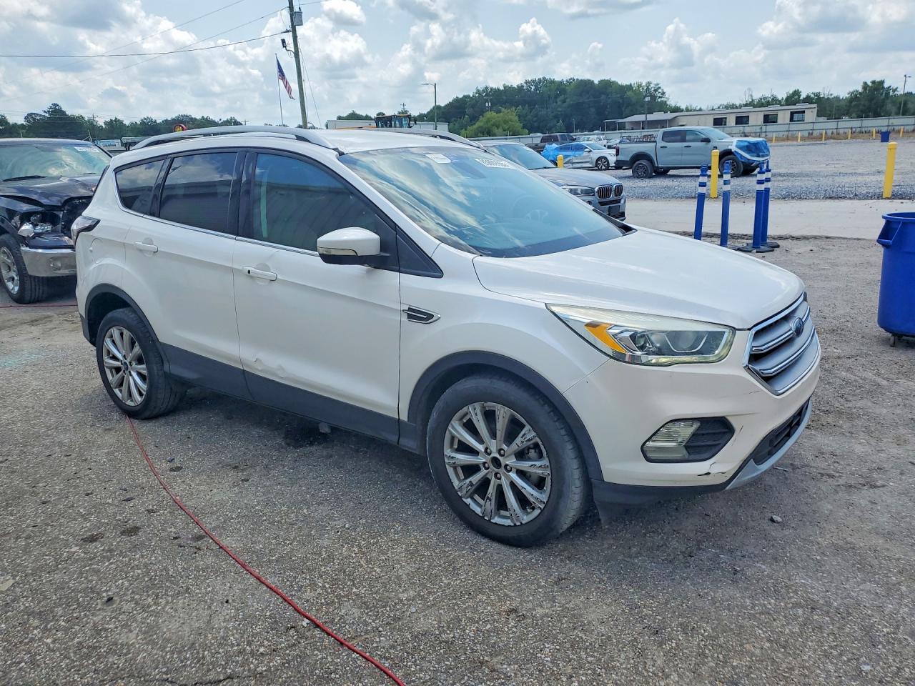 2017 FORD ESCAPE
