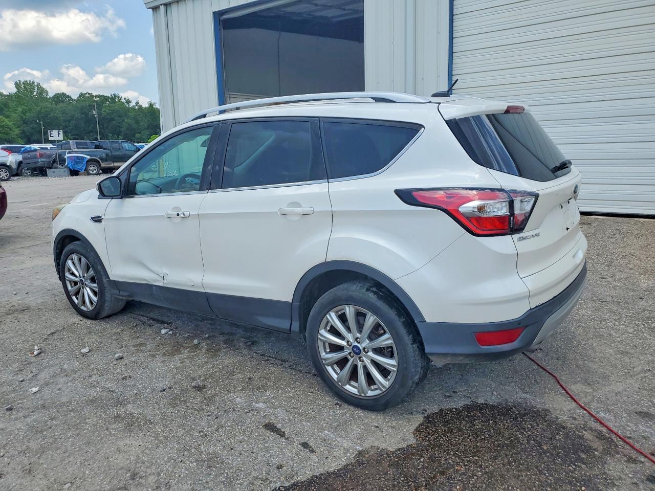 2017 FORD ESCAPE