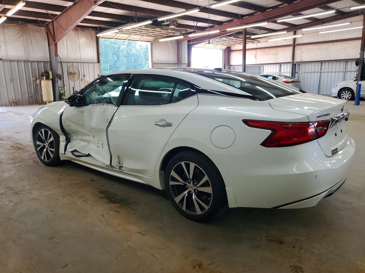2017 NISSAN MAXIMA