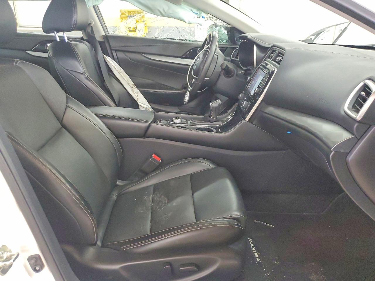 2017 NISSAN MAXIMA