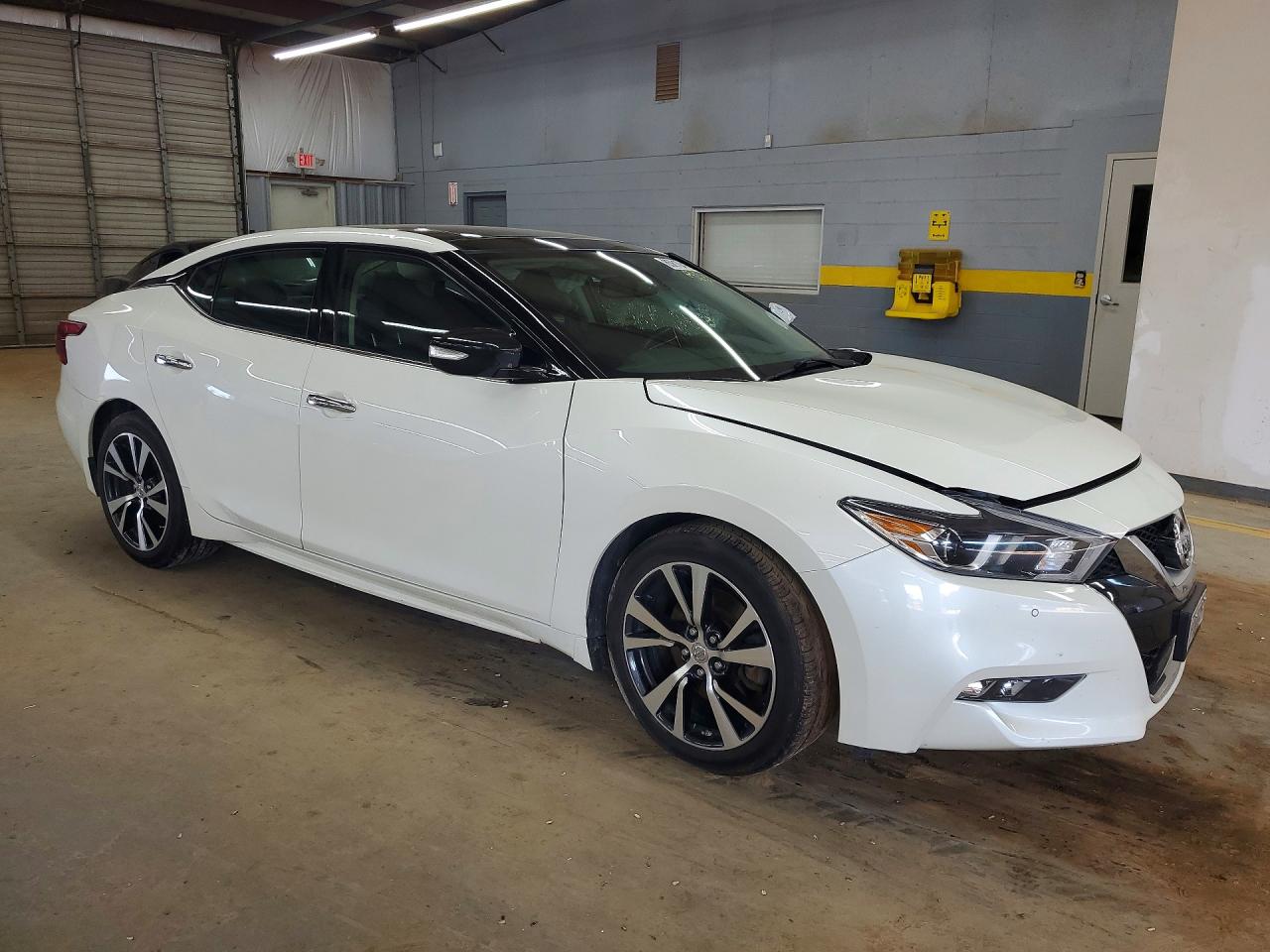 2017 NISSAN MAXIMA
