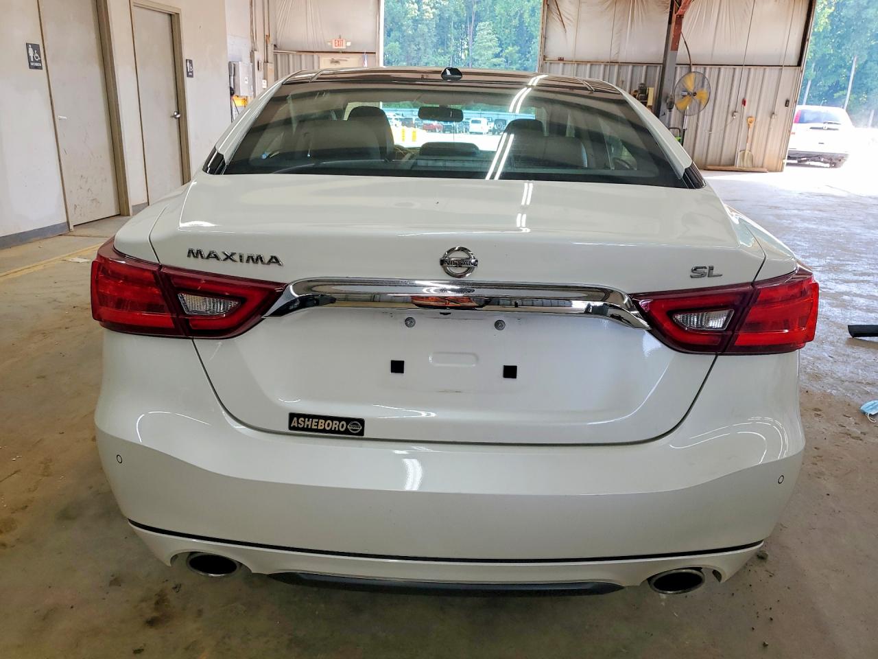 2017 NISSAN MAXIMA