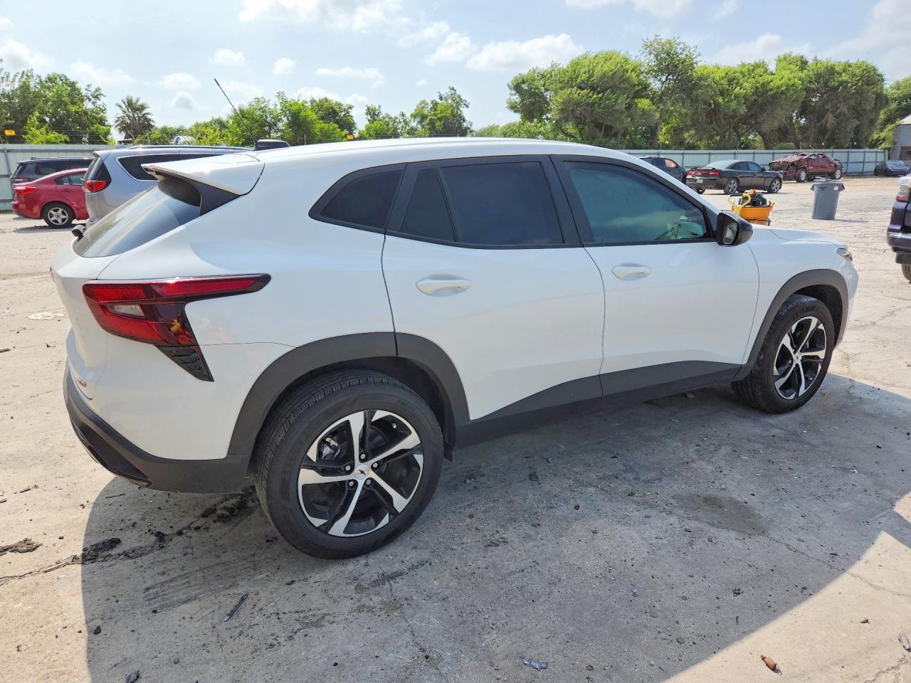 2025 CHEVROLET TRAX