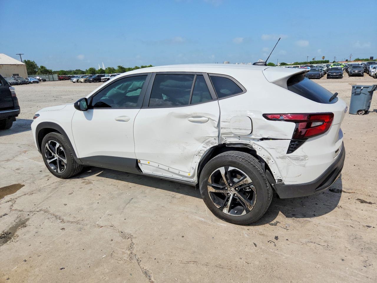 2025 CHEVROLET TRAX