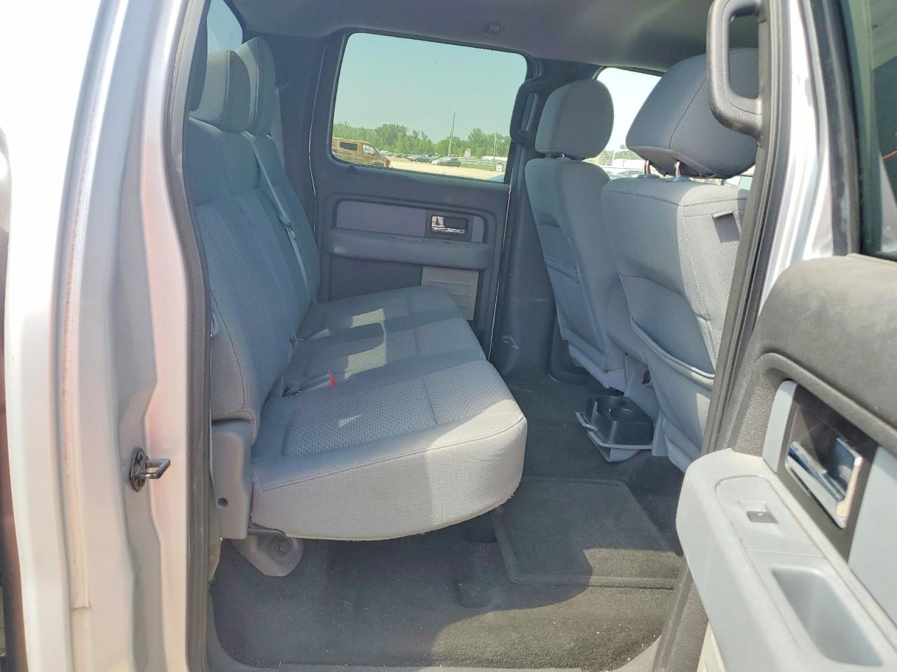 2012 FORD F150