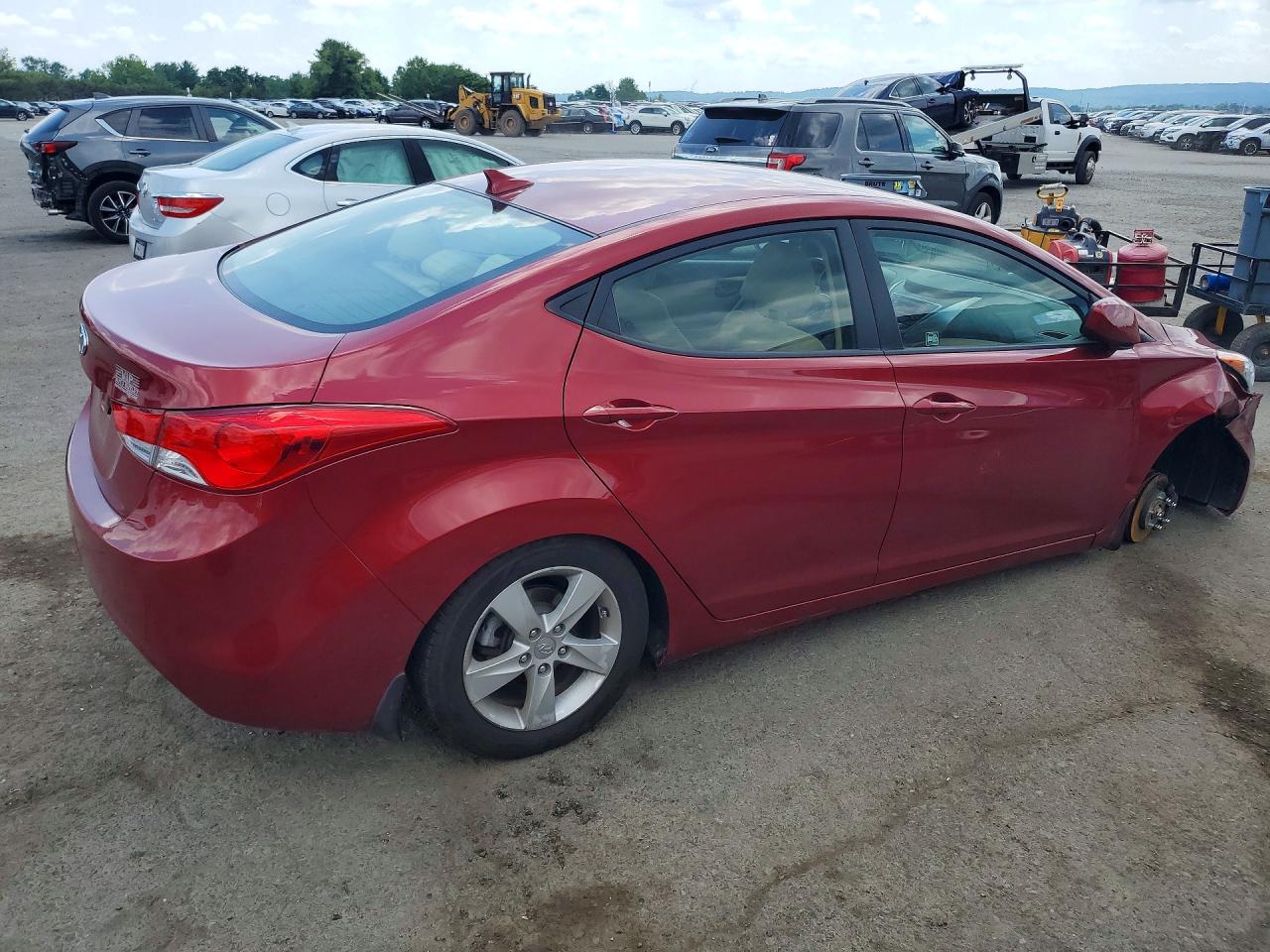 2013 HYUNDAI ELANTRA