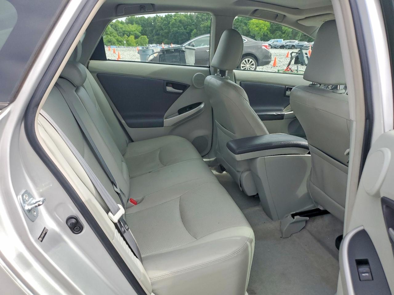 2010 TOYOTA PRIUS