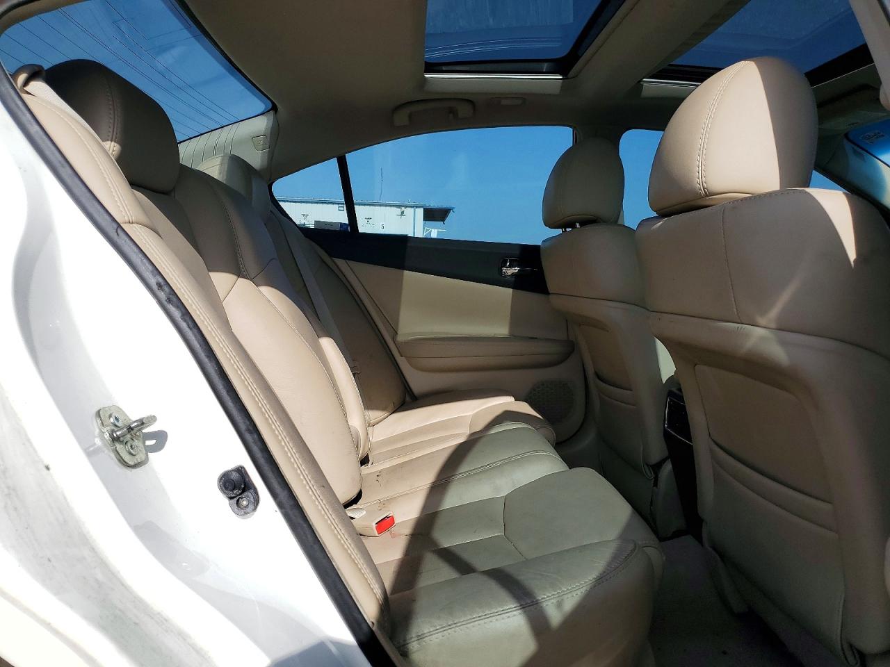 2012 NISSAN MAXIMA