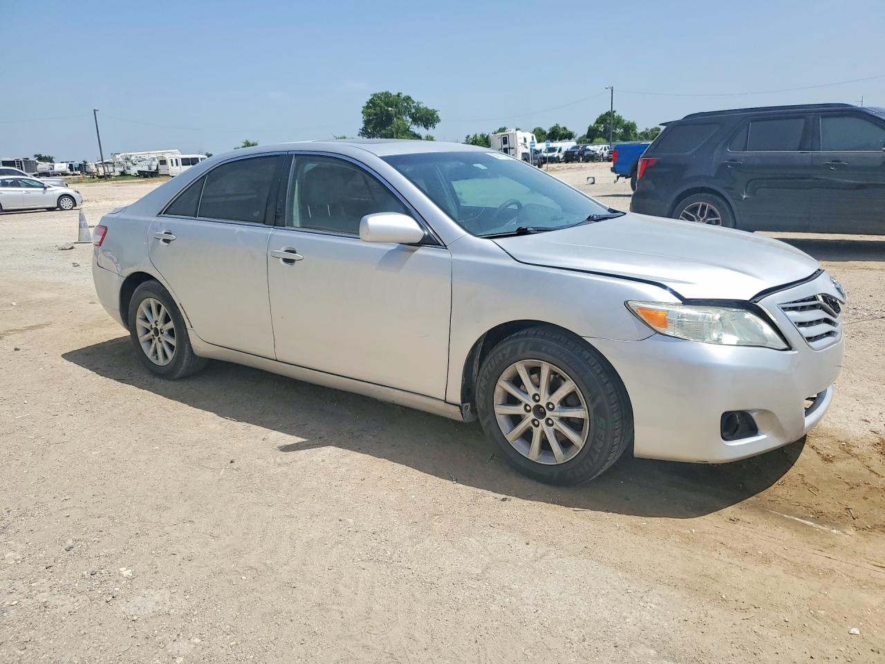 2011 TOYOTA CAMRY