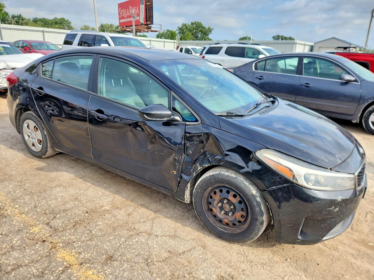 2017 KIA FORTE