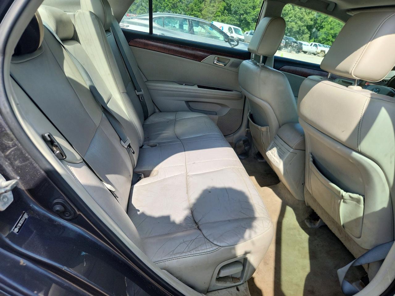 2012 TOYOTA AVALON