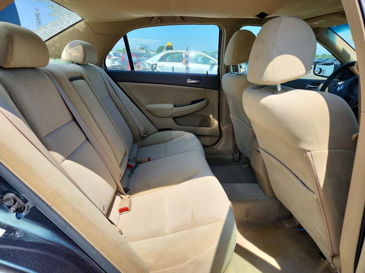 2004 HOND ACCORD