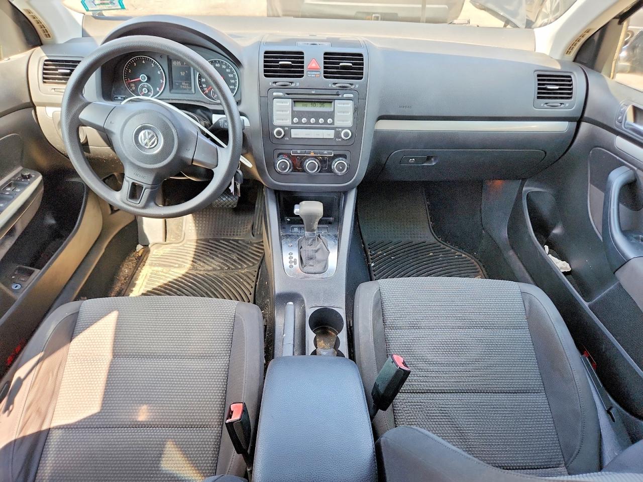 2010 VOLKSWAGEN JETTA