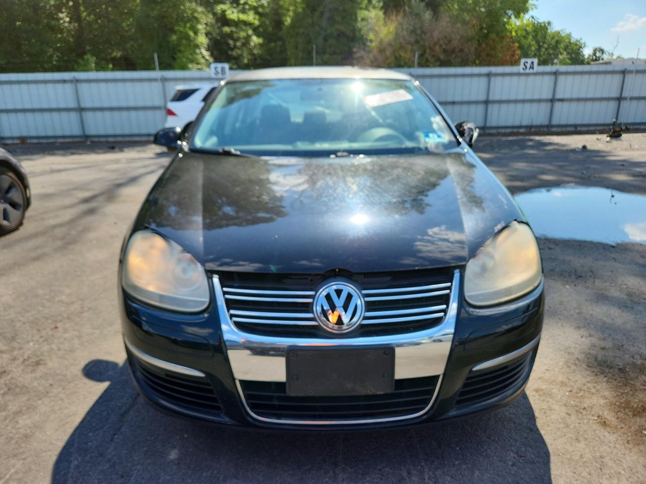 2010 VOLKSWAGEN JETTA