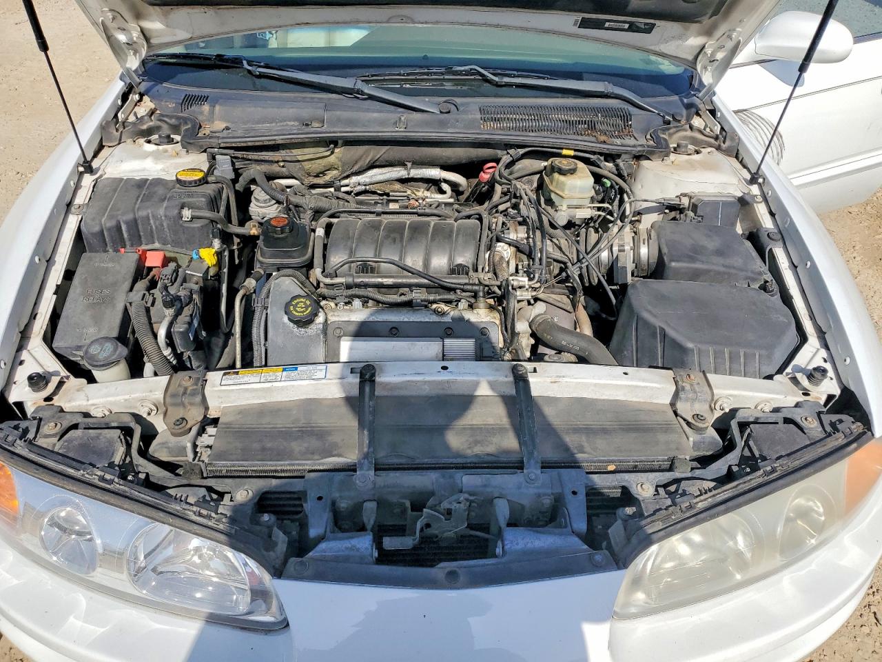 2001 OLDSMOBILE AURORA