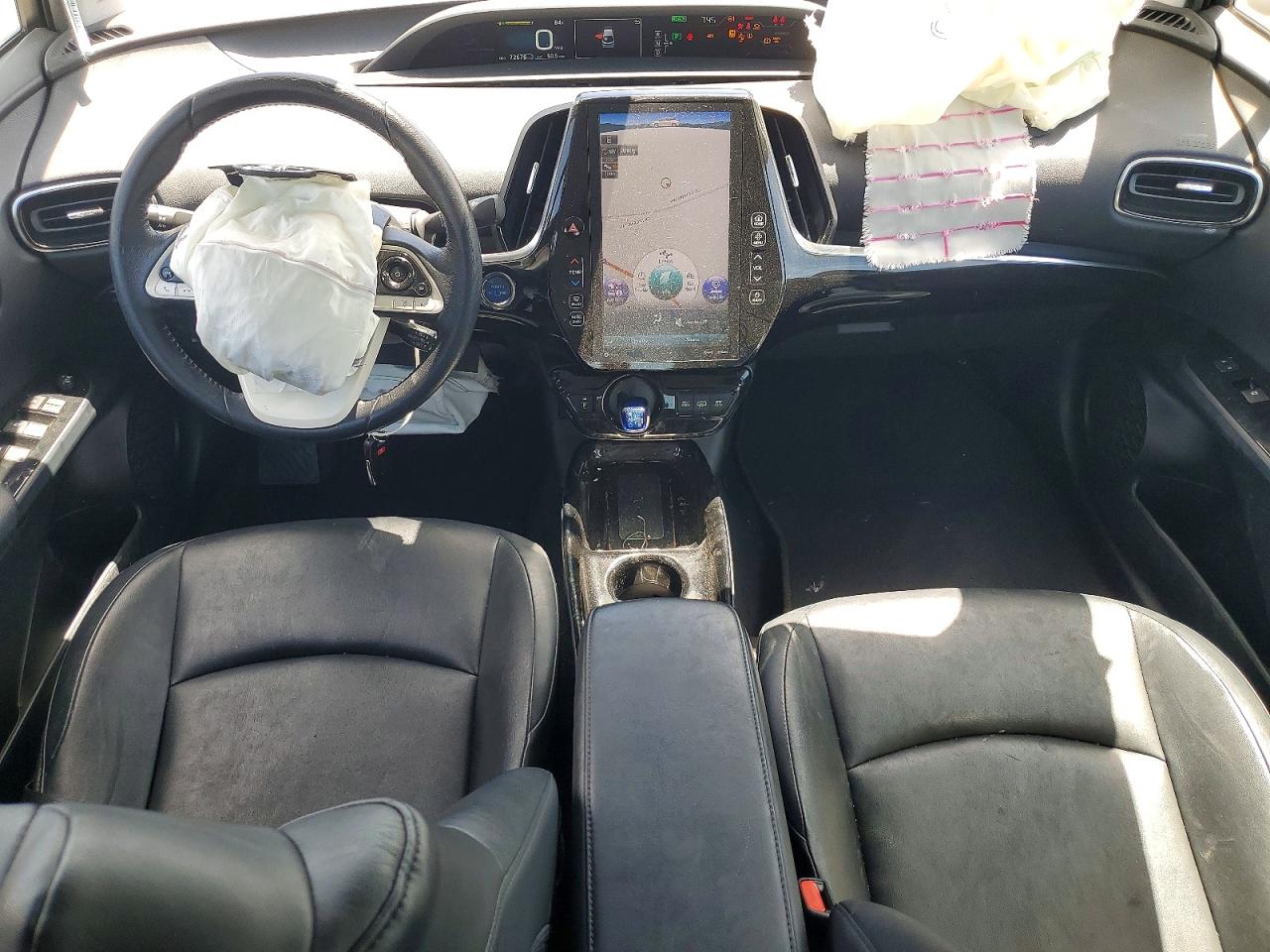 2017 TOYOTA PRIUS