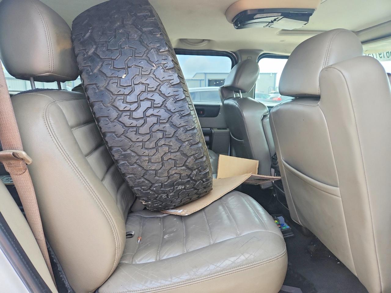 2004 HUMMER H2